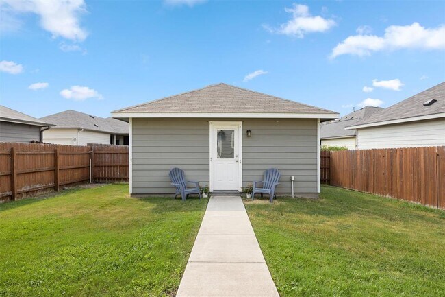 Building Photo - 369 S Brook Dr