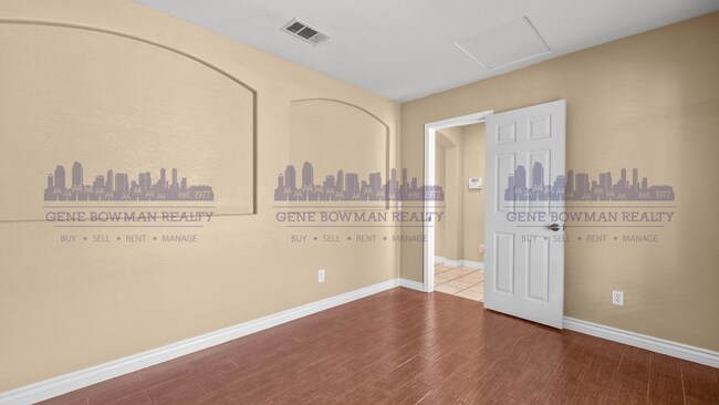 Building Photo - Spacious 4BR/3BA Home with Garage & Private Yard in Prime East Chula Vista