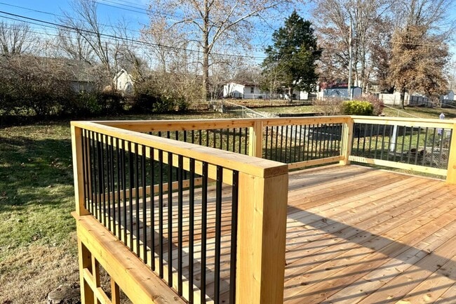 Building Photo - 3509 Sierra Madre