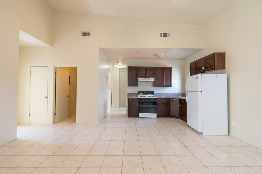 Dining and KItchen - 1452 N Soto St