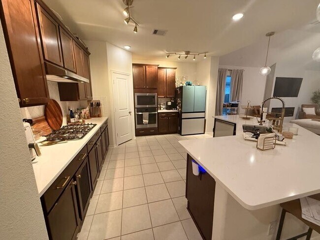 Building Photo - 23609 Zinfandel Dr