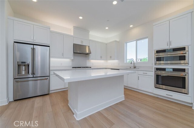 Building Photo - 100 Trask