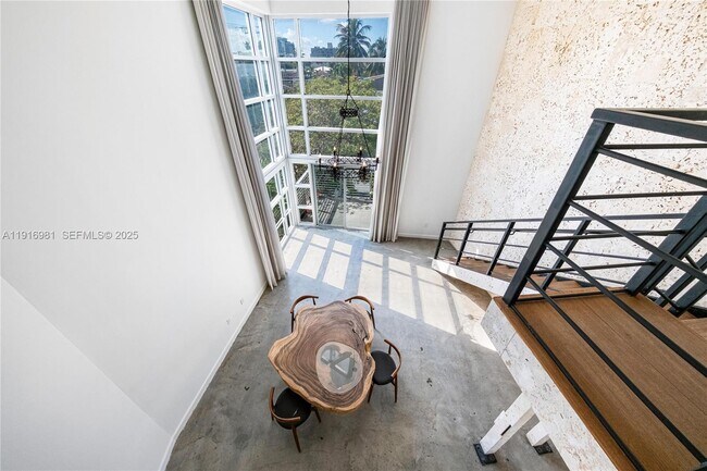 Building Photo - 7700 Collins Ave