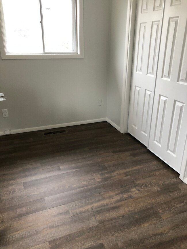 Building Photo - Indian Heights Rental