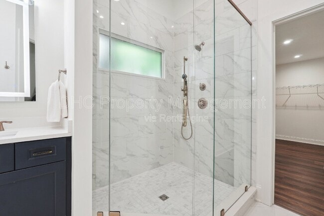 Building Photo - 738 Highland Ave NE