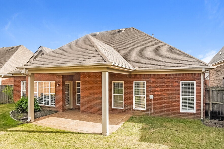 Building Photo - 2932 Keeley Cove