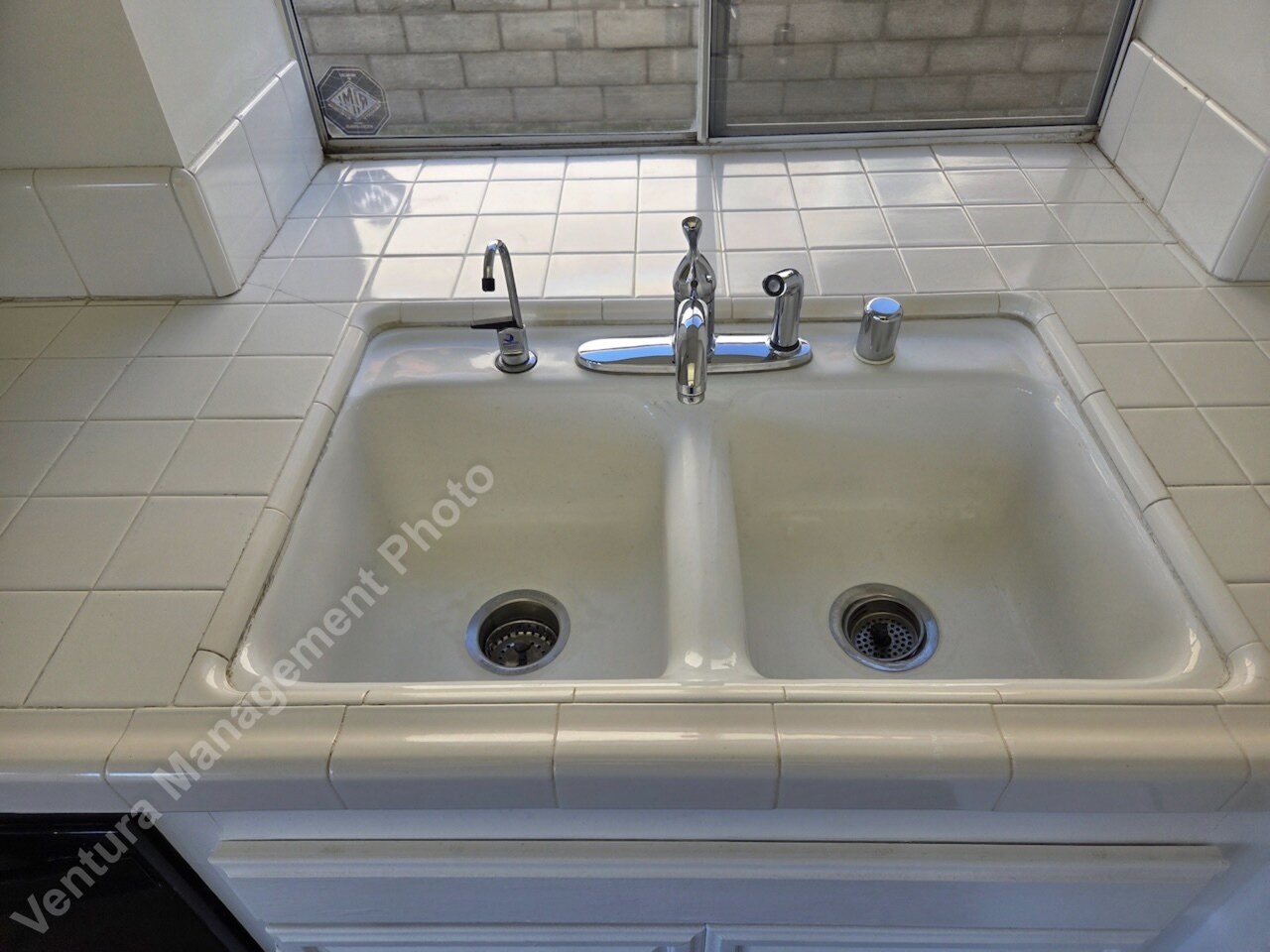 Building Photo - 725 Azure Hills Dr