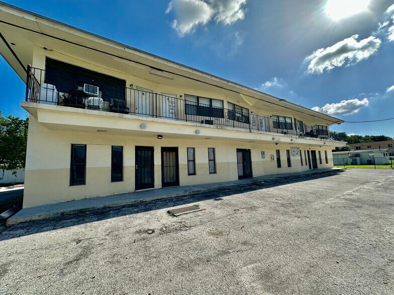 Building Photo - 2987 NW 46th St