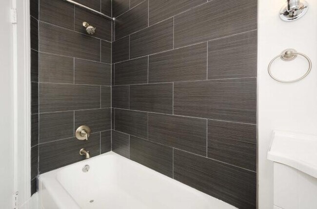 Building Photo - 1 bedroom in San Francisco CA 94109