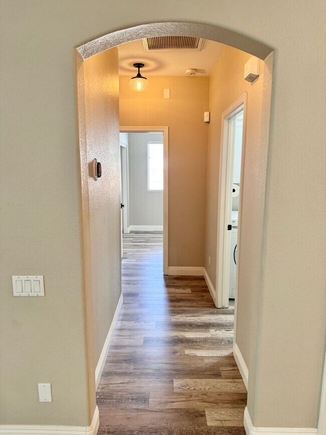 Building Photo - Pristine Single Level 3 Bedroom Home In The Sought After Gated Lagos Vistoso Community in Chandler!