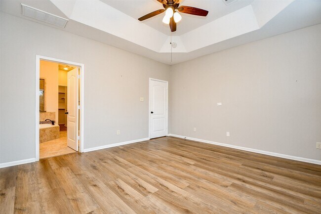 Building Photo - 26514 Forest Pine Ln