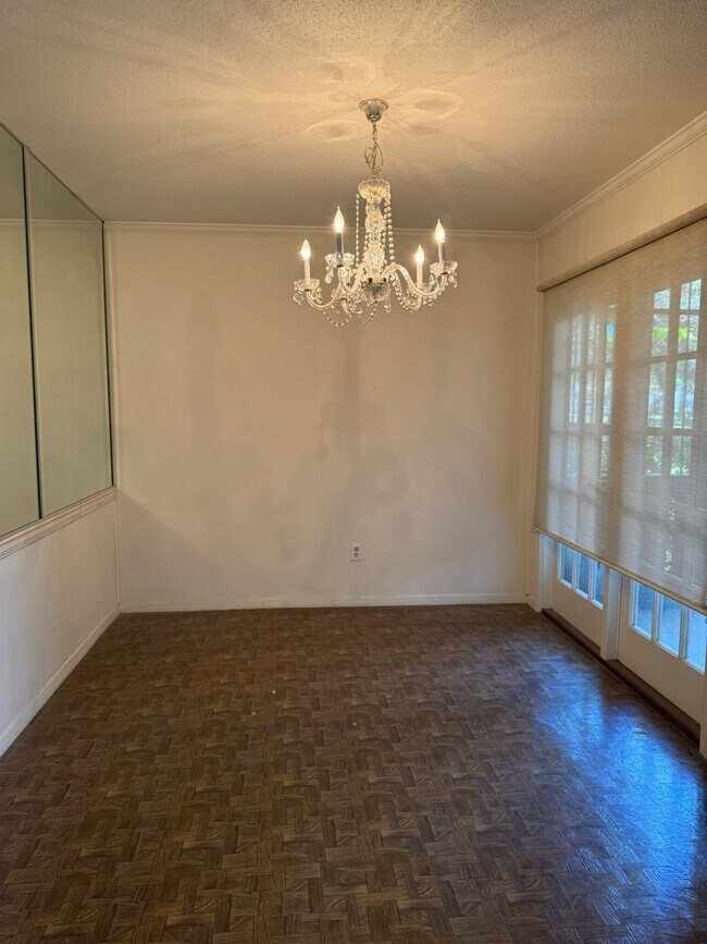 Building Photo - 5005 Georgi Ln
