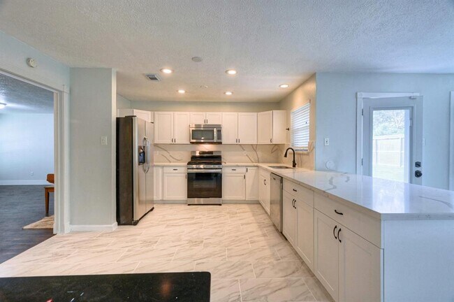 Building Photo - 5103 Temple Bell Dr