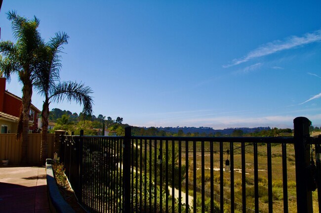 Building Photo - Carlsbad Arroyo Retreat