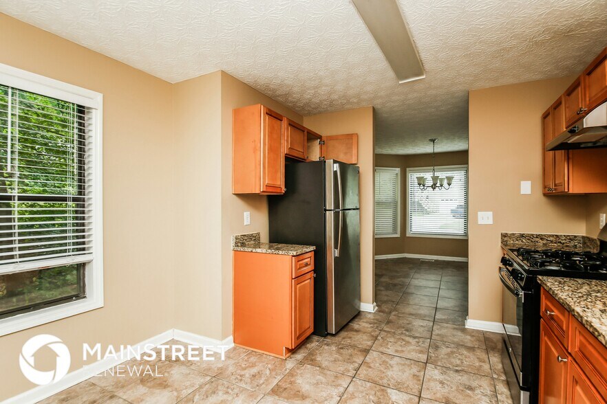 Building Photo - 5561 Deerfield Pl
