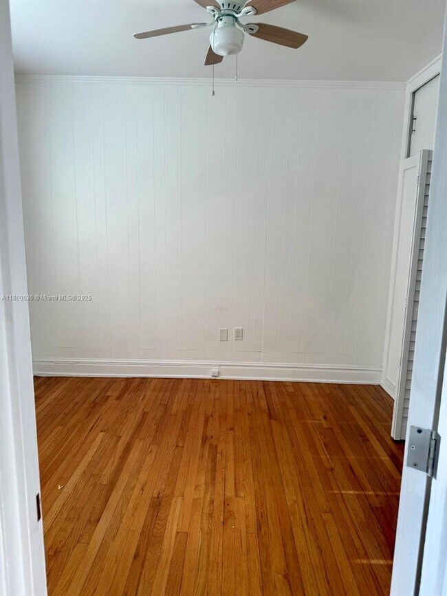 Building Photo - 114 Antilla Ave