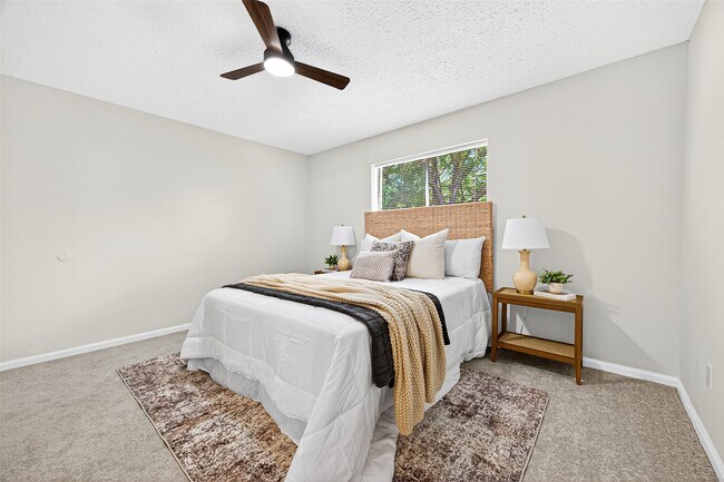 Building Photo - 10726 Buffalo Bend Dr