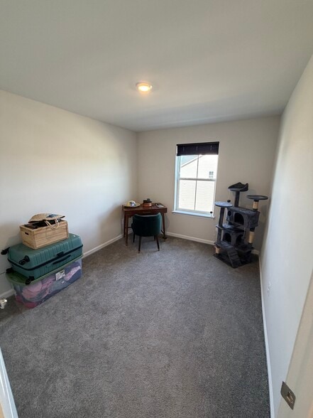 Building Photo - 454 18th Ave