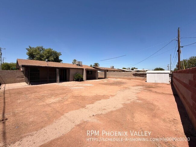 Building Photo - 301 N 3rd St