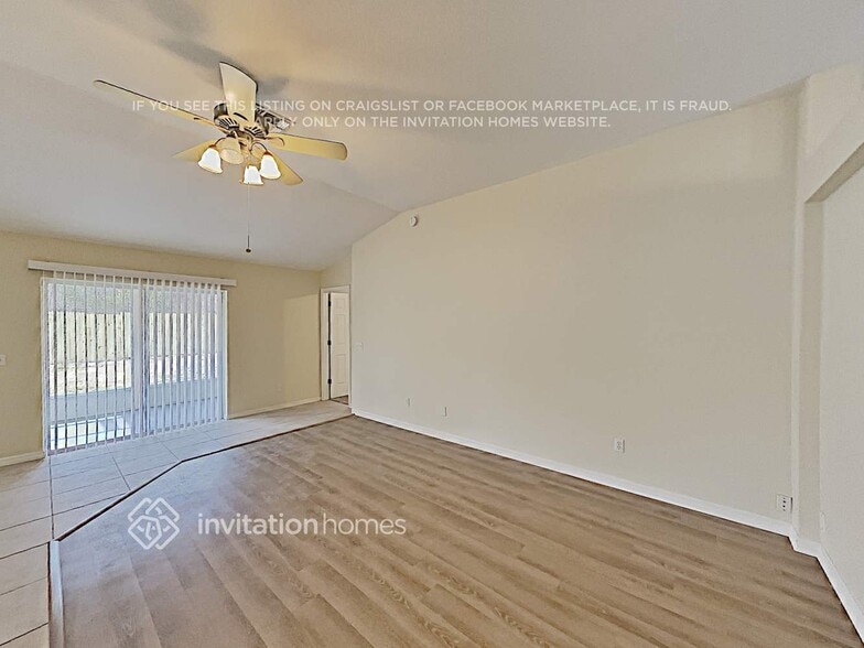 Building Photo - 370 Pine Springs Dr