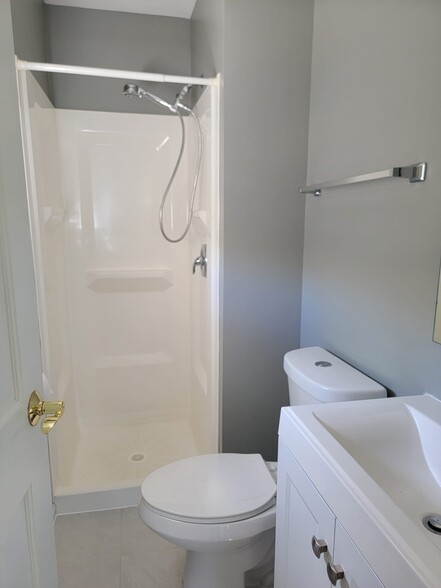 Building Photo - 13550 Deerwater Dr