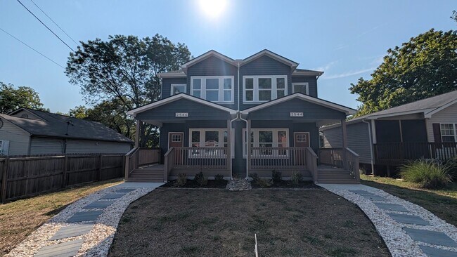 Building Photo - 2544 Selma Ave