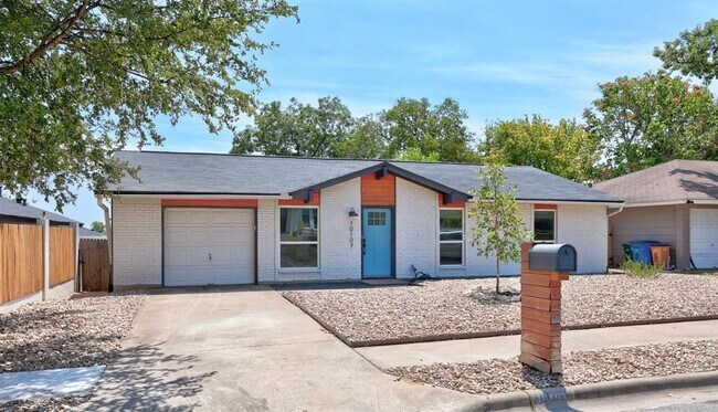 Building Photo - 10107 Floyd Dr