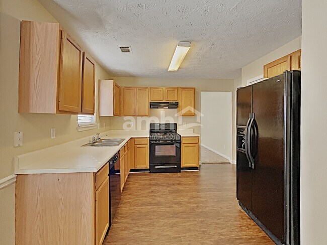Building Photo - 1215 Wilkes Crest Dr