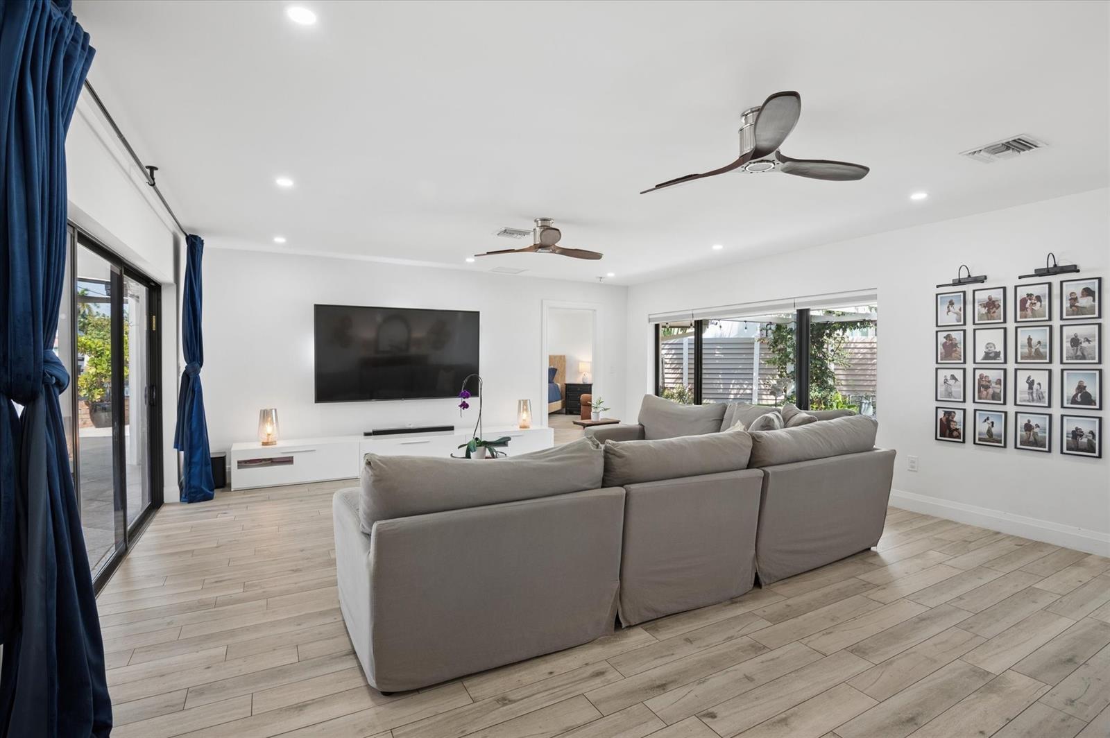 Building Photo - 600 SW 8th Ter