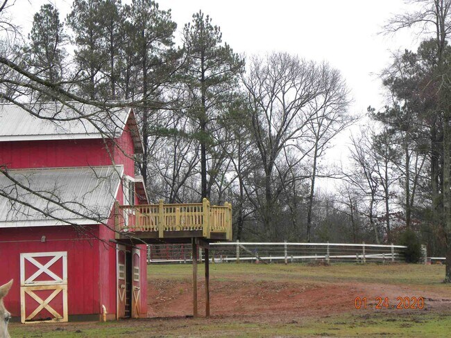 Building Photo - 3575 Jefferson River Rd