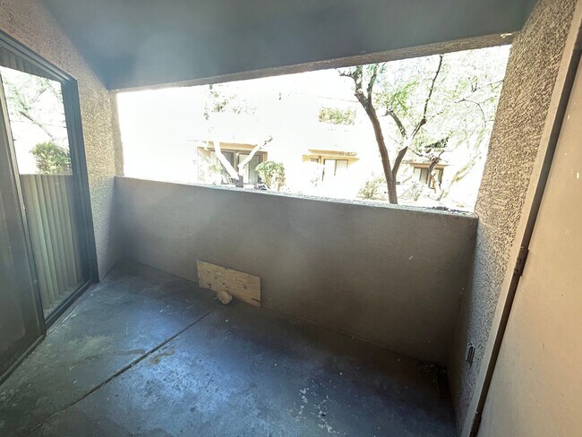 Building Photo - 1287 N Alma School Rd