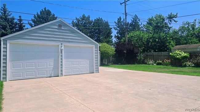 Building Photo - 79 Rosemont Dr