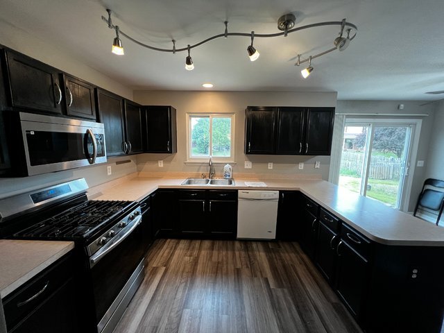 Building Photo - 443 Rachel Cir