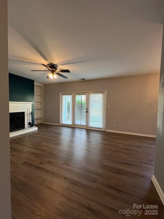 Building Photo - 3218 Selwyn Farms Ln