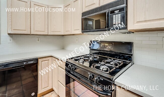 Building Photo - 1767 Deer Hollow Loop