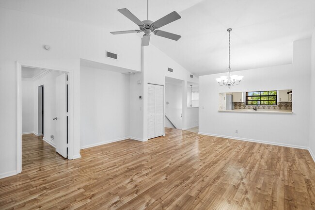 Building Photo - 206 Congressional Way