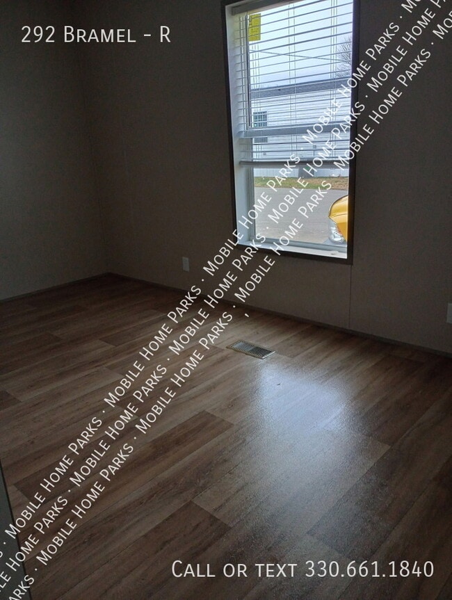 Building Photo - 292 Bramel-R