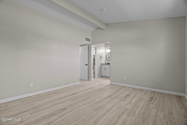 Building Photo - 2617 Red Sails Dr