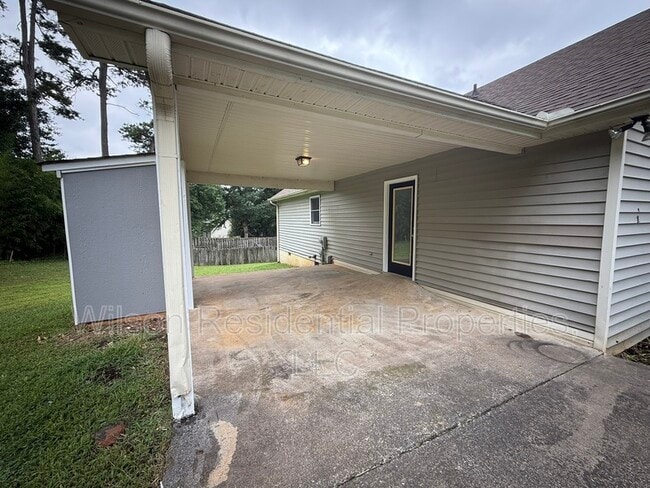 Building Photo - 5912 Katlas Trail
