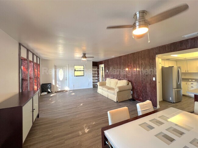 Building Photo - 10951 Ruden Rd