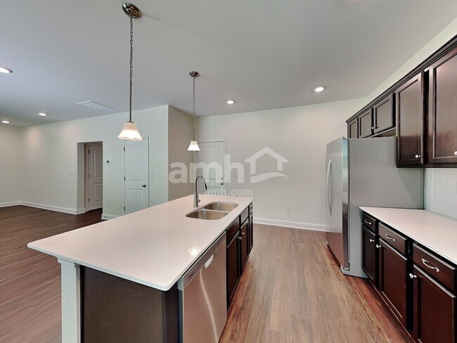 Building Photo - 639 Rivermist Dr