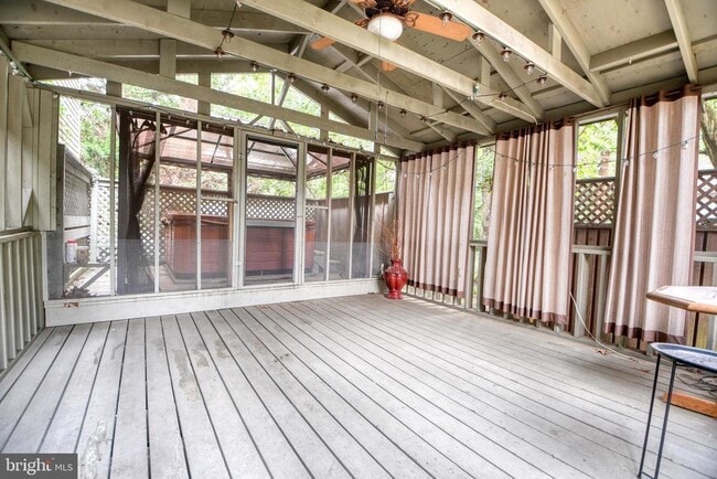 Building Photo - 800 Baltimore Annapolis Blvd