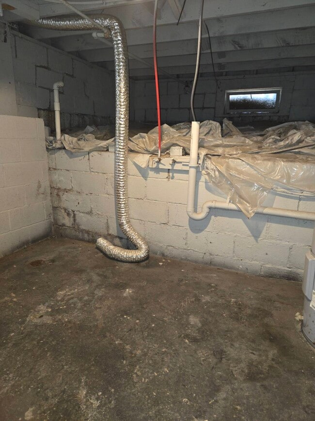 Building Photo - 419 N Beville Ave