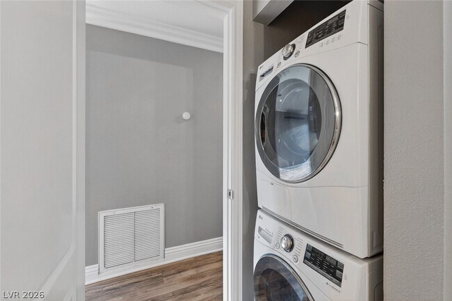 Building Photo - 4050 Pacific Harbors Dr