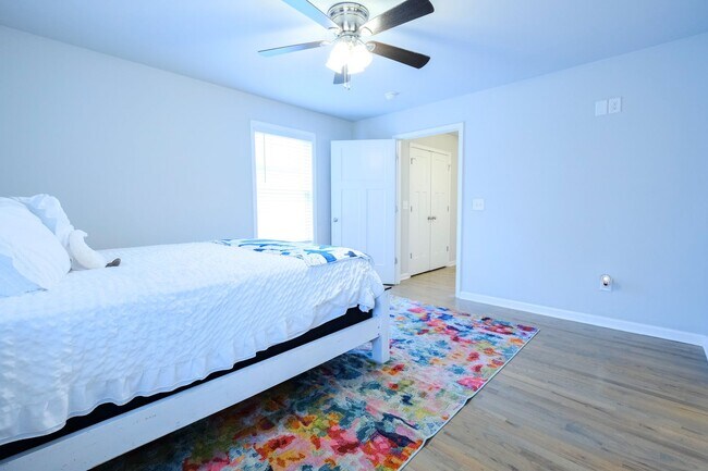 Building Photo - 178 Dan's Way