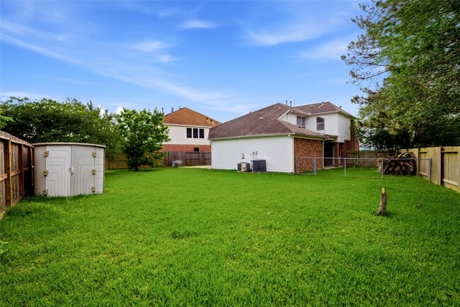 Building Photo - 3711 Slocom Dr