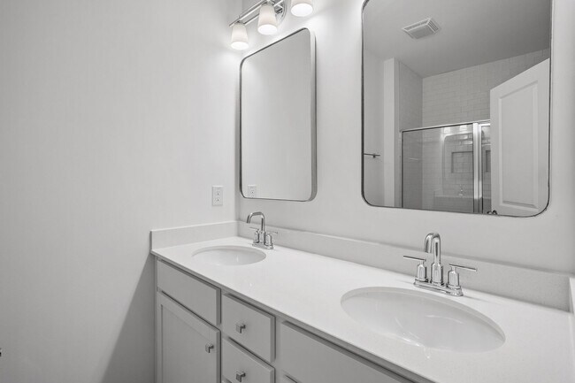 Building Photo - New Build Rental Home at Lake Royal!