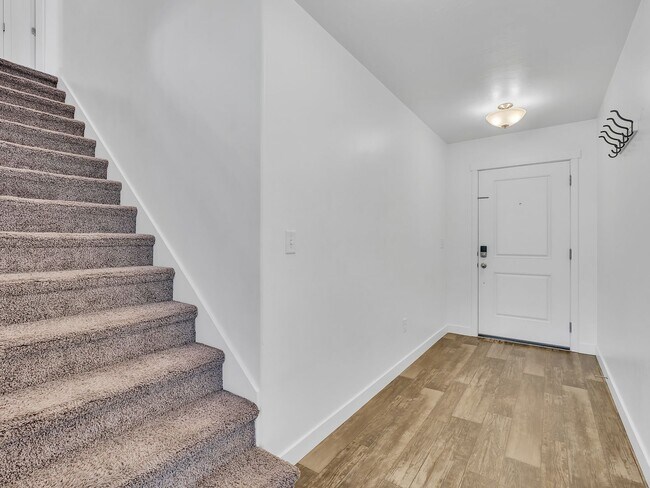 Building Photo - Ken-98 E Harmony Ct Saratoga Springs, UT 84045
