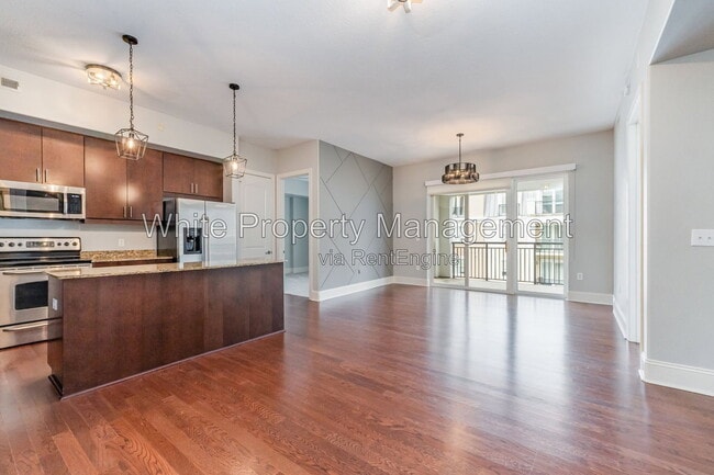 Building Photo - 4625 Piedmont Row Dr