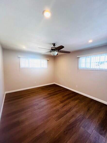 bed 2 - 12542 Menlo Ave